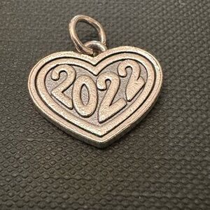 James Avery Year 2022 Heart Charm 925 Sterling Silver Retired (cut loop)